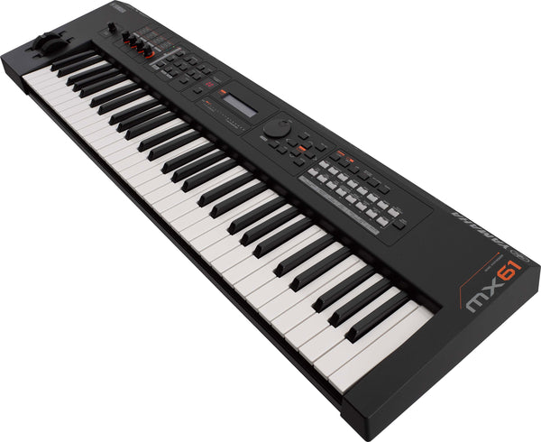 ◎YAMAHA MX61☆ 白 ☆ 61鍵 ☆専用ケース付 Yamaha MX61 White 61-key Synthesizer