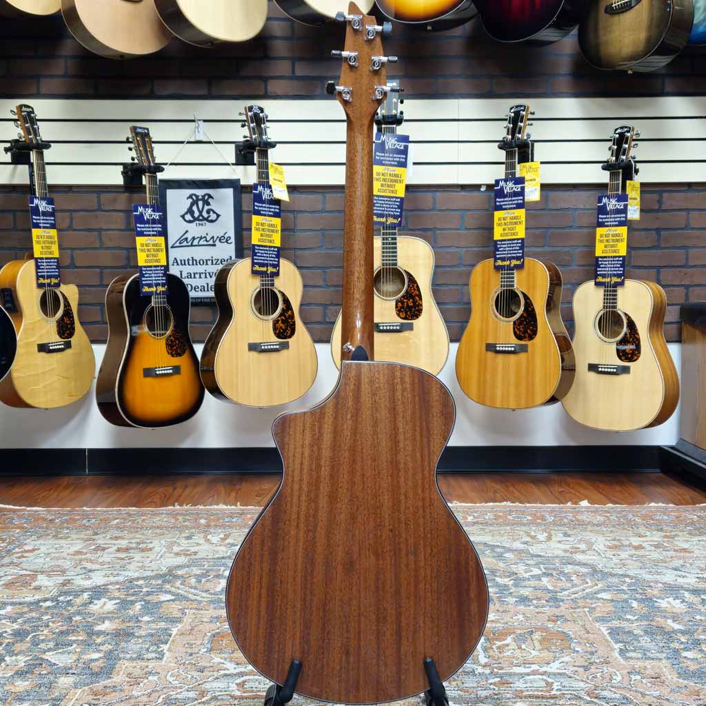 B Stock Breedlove Wildwood Concert Acoustic Electric Guitar Whiskey Burst