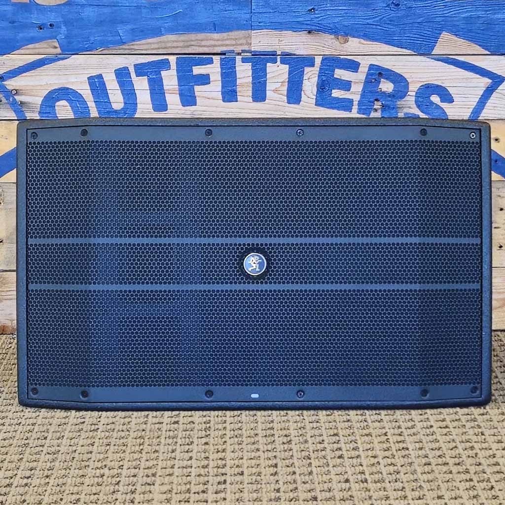Open Box Mackie DRM12A Powered Line Array Loudspeakers