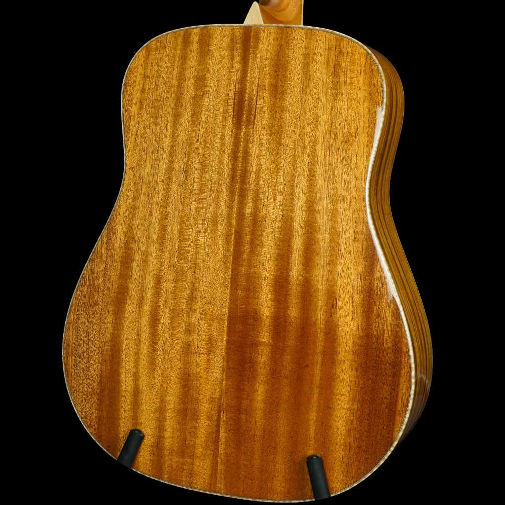 Larrivee Custom D-50 Bearclaw Spruce and Mahogany Traditional Series Acoustic Guitar