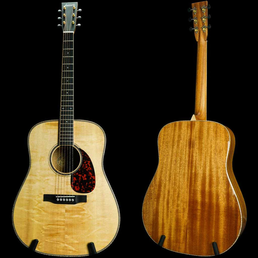 Larrivee Custom D-50 Bearclaw Spruce and Mahogany Traditional Series Acoustic Guitar