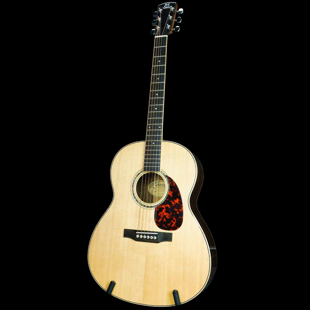 Larrivee Custom L-05 Sitka Spruce/Malaysian Ebony Acoustic Guitar