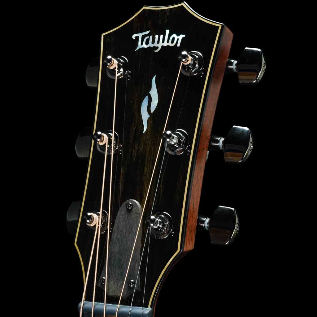 Taylor 812ce Sitka Spruce and Indian Rosewood Grand Concert Acoustic Guitar