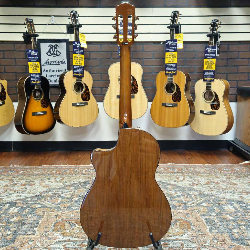 Used Fender CN-140 SCE Acoustic Electric Nylon Guitar with Case