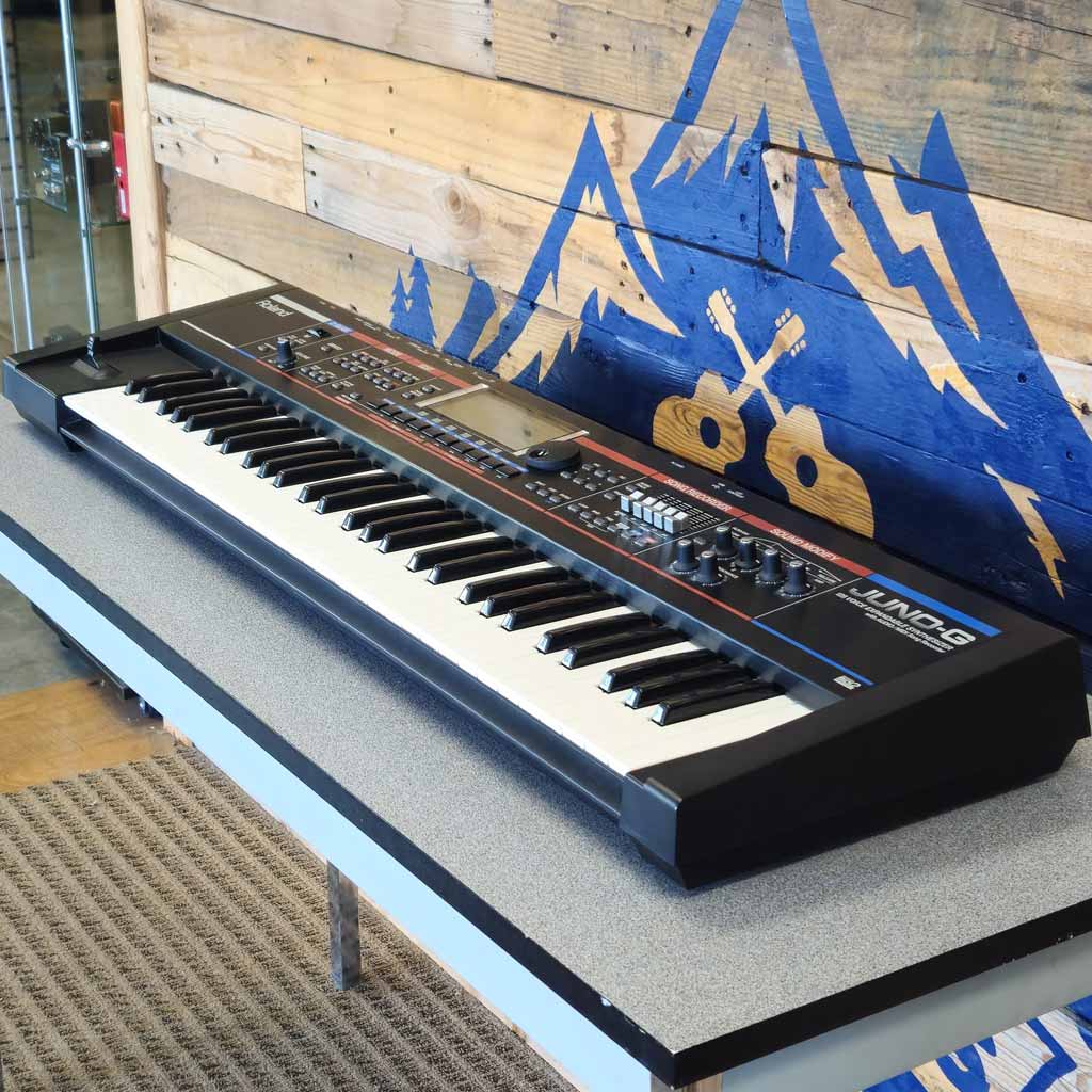 Used Roland Juno-G 61 Key Workstation Keyboard