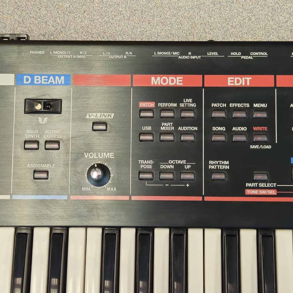 Used Roland Juno-G 61 Key Workstation Keyboard