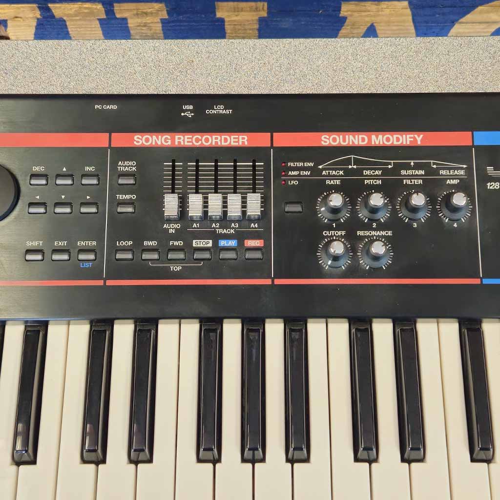 Used Roland Juno-G 61 Key Workstation Keyboard