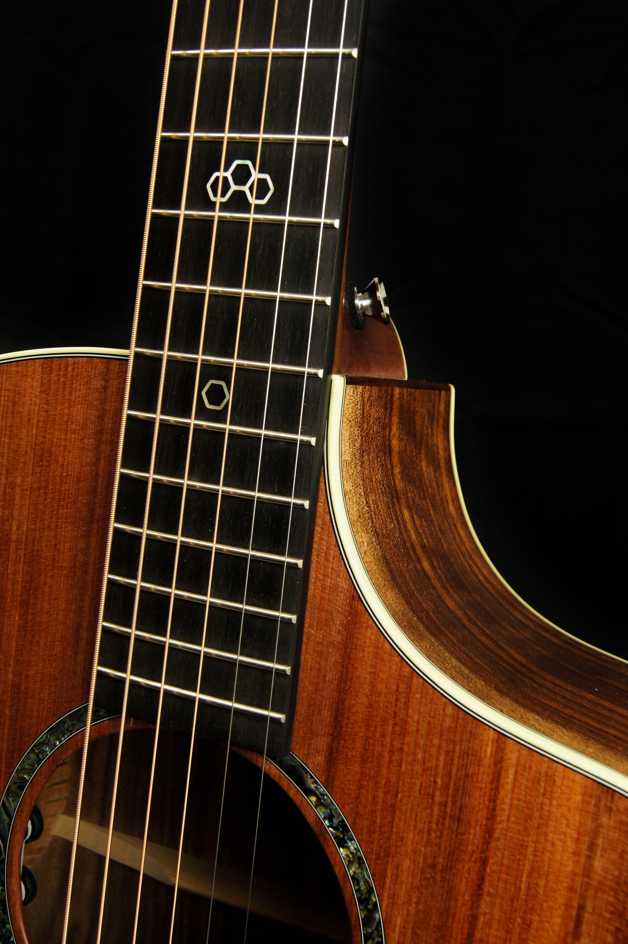 Breedlove Custom Built Sinker Redwood/Walnut Concert CE Acoustic Guitar