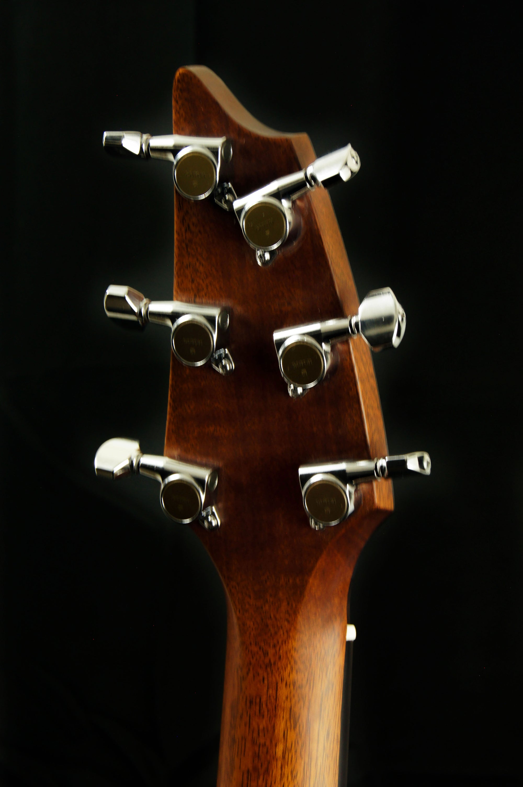 Breedlove Custom Built Sinker Redwood/Walnut Concert CE Acoustic Guitar