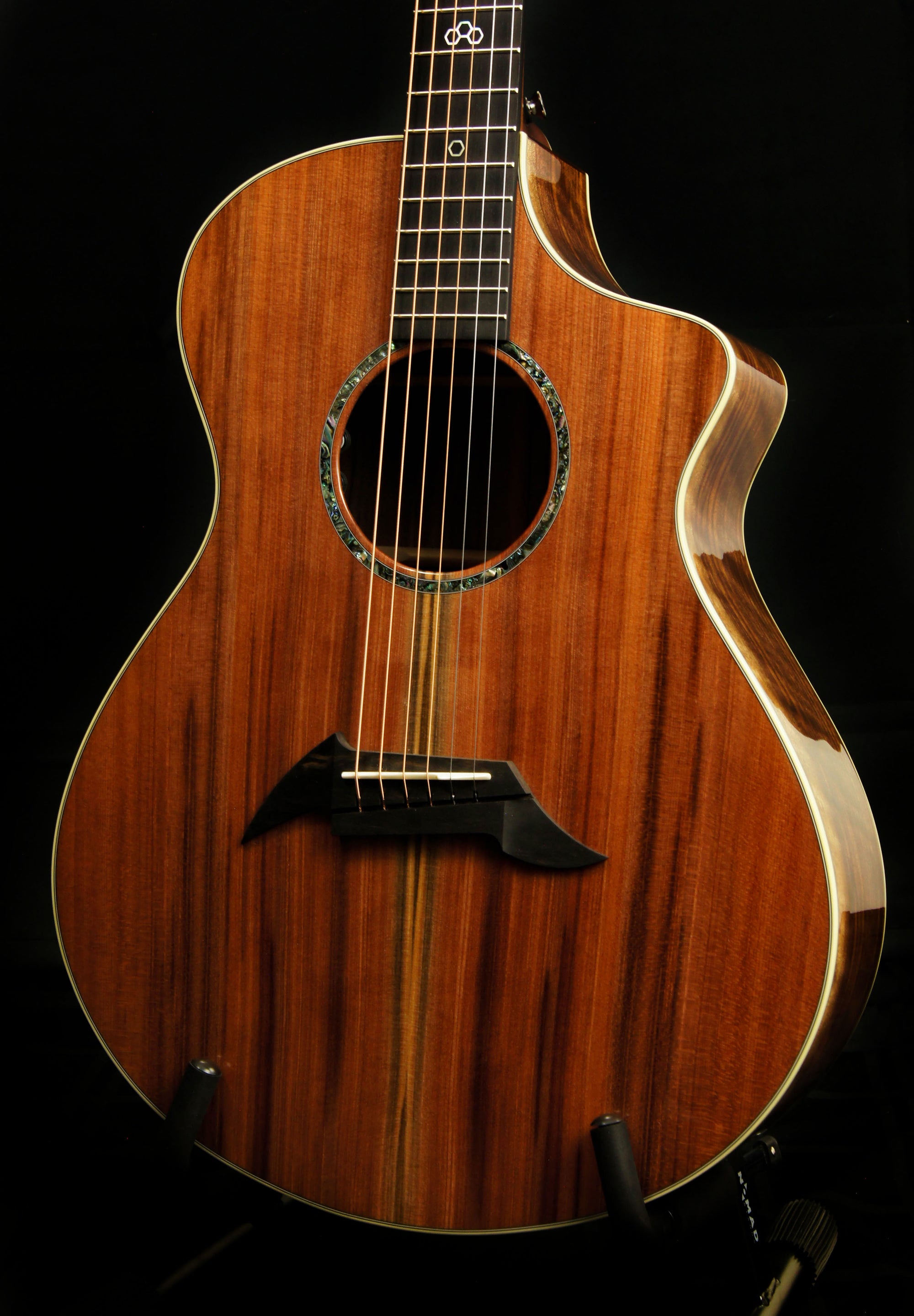 Breedlove Custom Built Sinker Redwood/Walnut Concert CE Acoustic Guitar