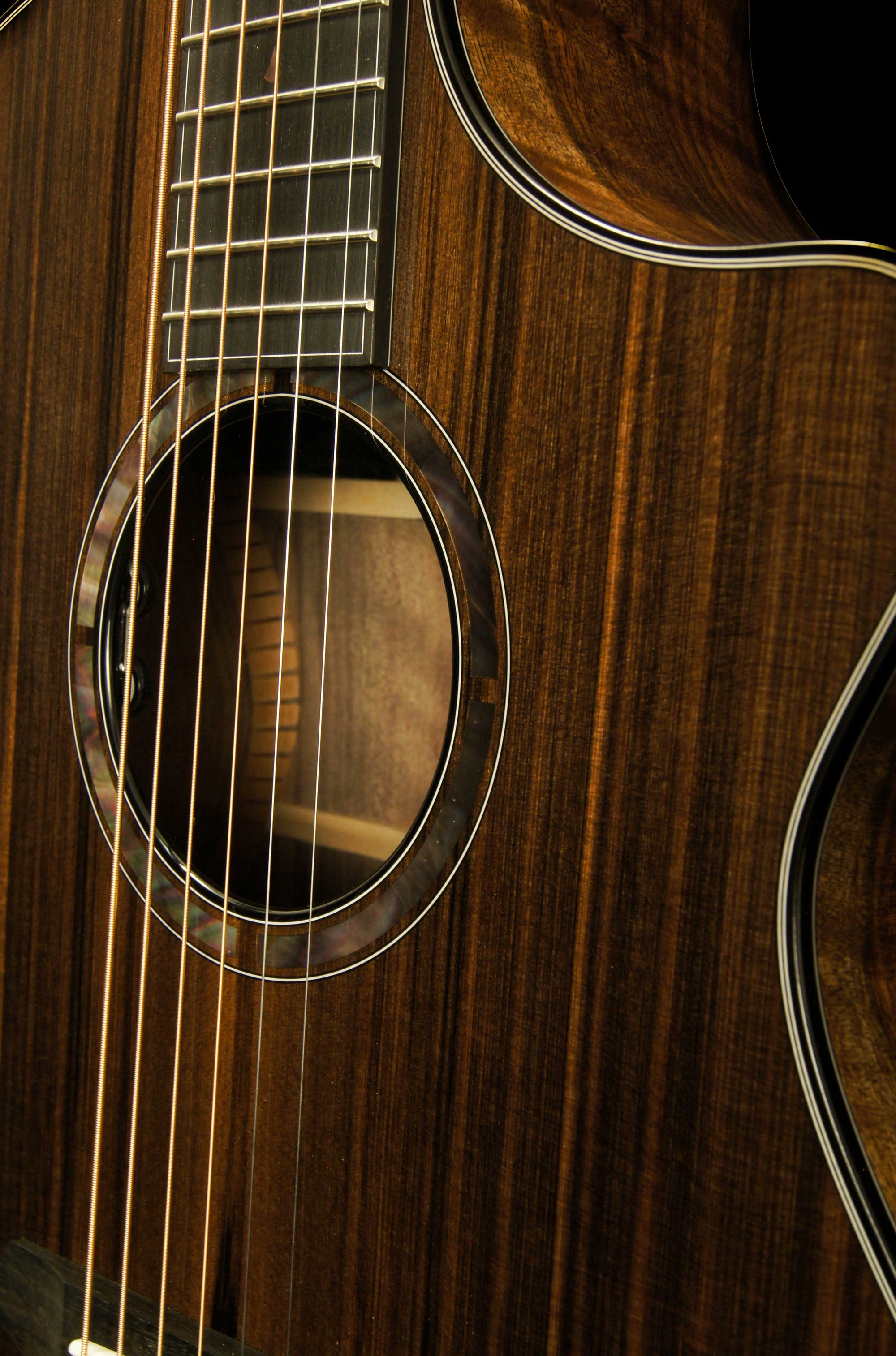 Breedlove Custom Built Concerto CE Ocean Sinker Redwood/Walnut Acoustic Guitar