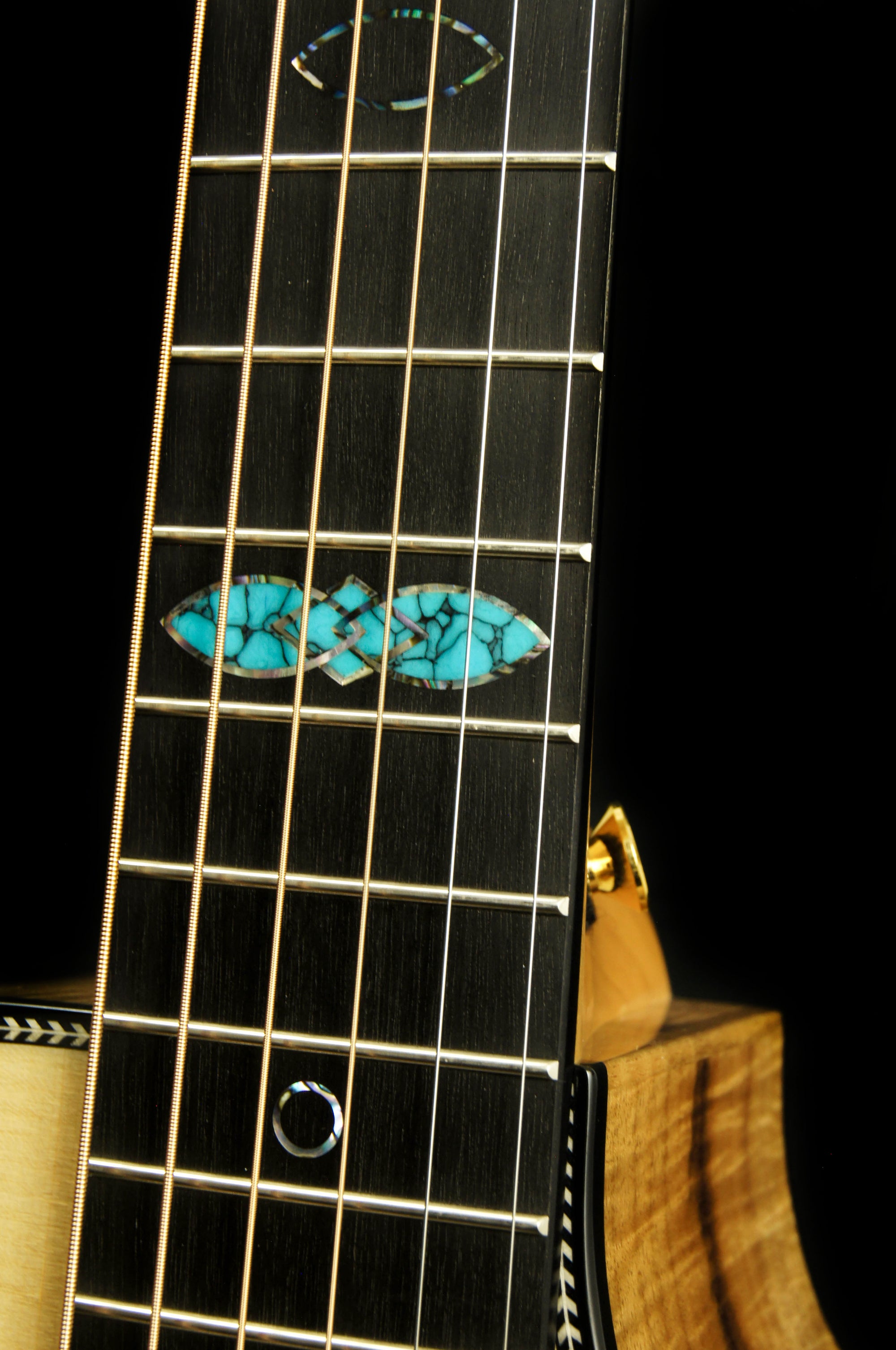 Breedlove Custom Built Sitka Spruce/Myrtlewood Concerto CE Acoustic Electric Guitar