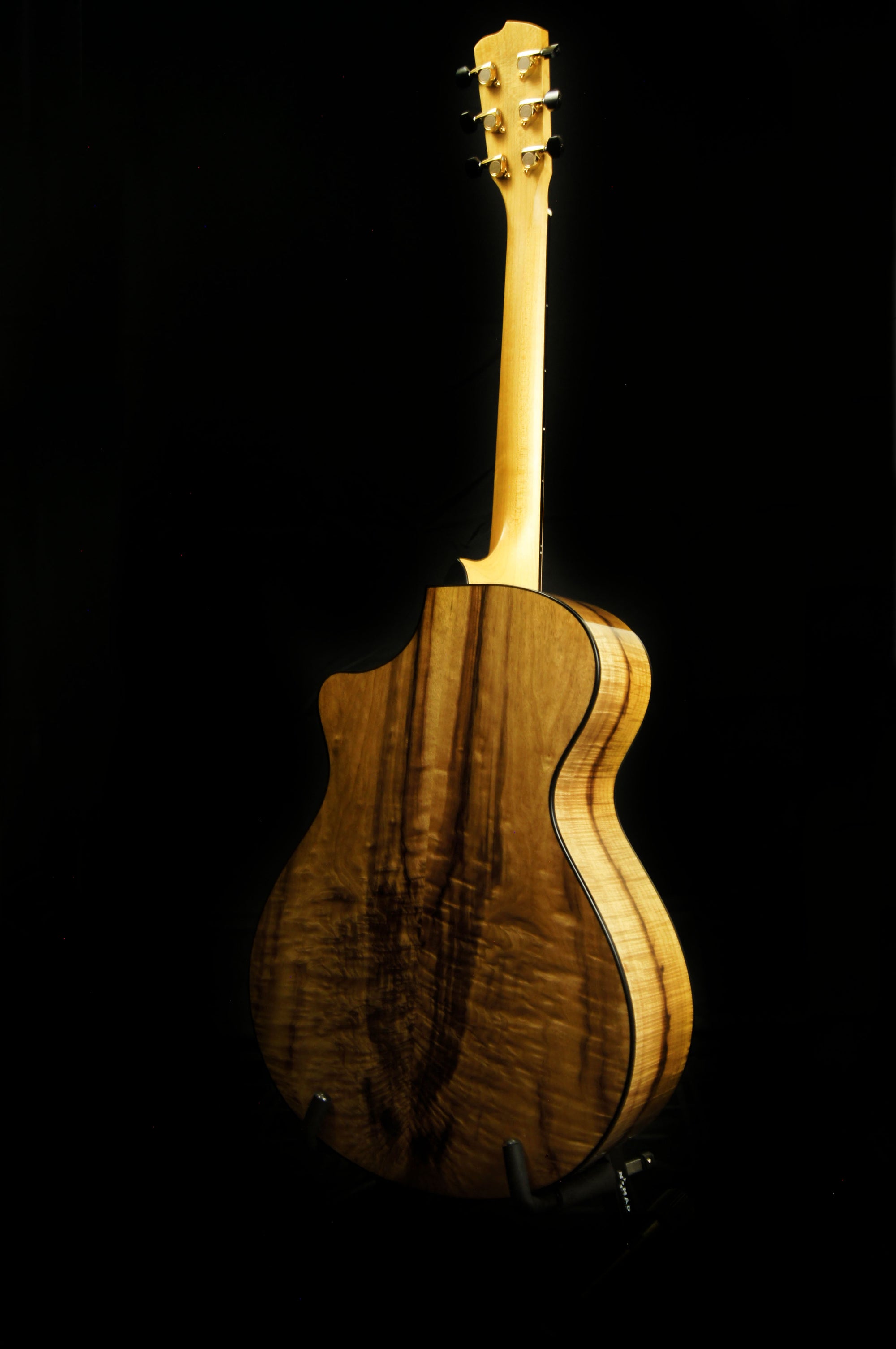 Breedlove Custom Built Sitka Spruce/Myrtlewood Concerto CE Acoustic Electric Guitar