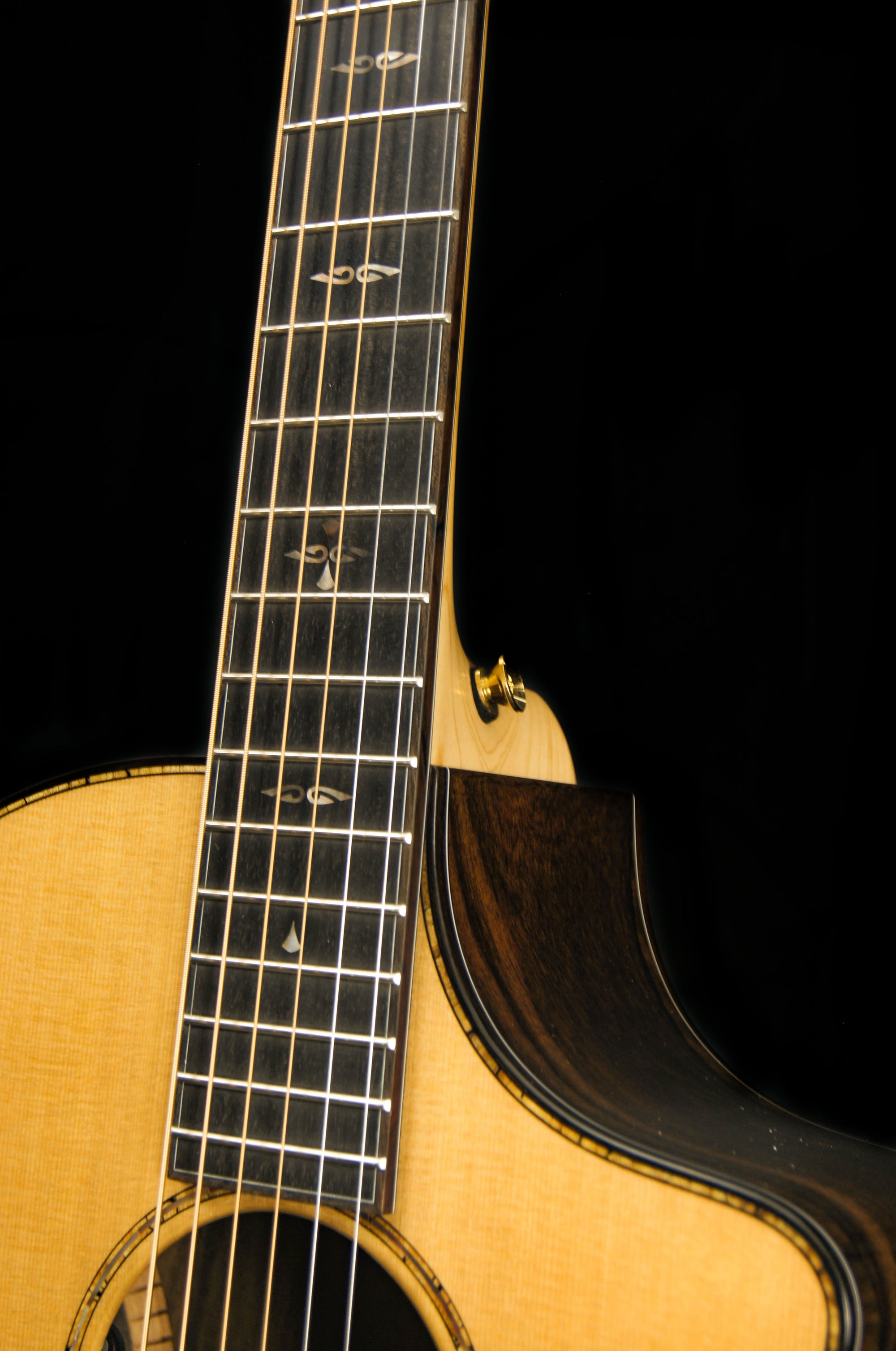 Breedlove Custom Built Concert CE Sunken Cedar/Ziricote Acoustic Electric Guitar