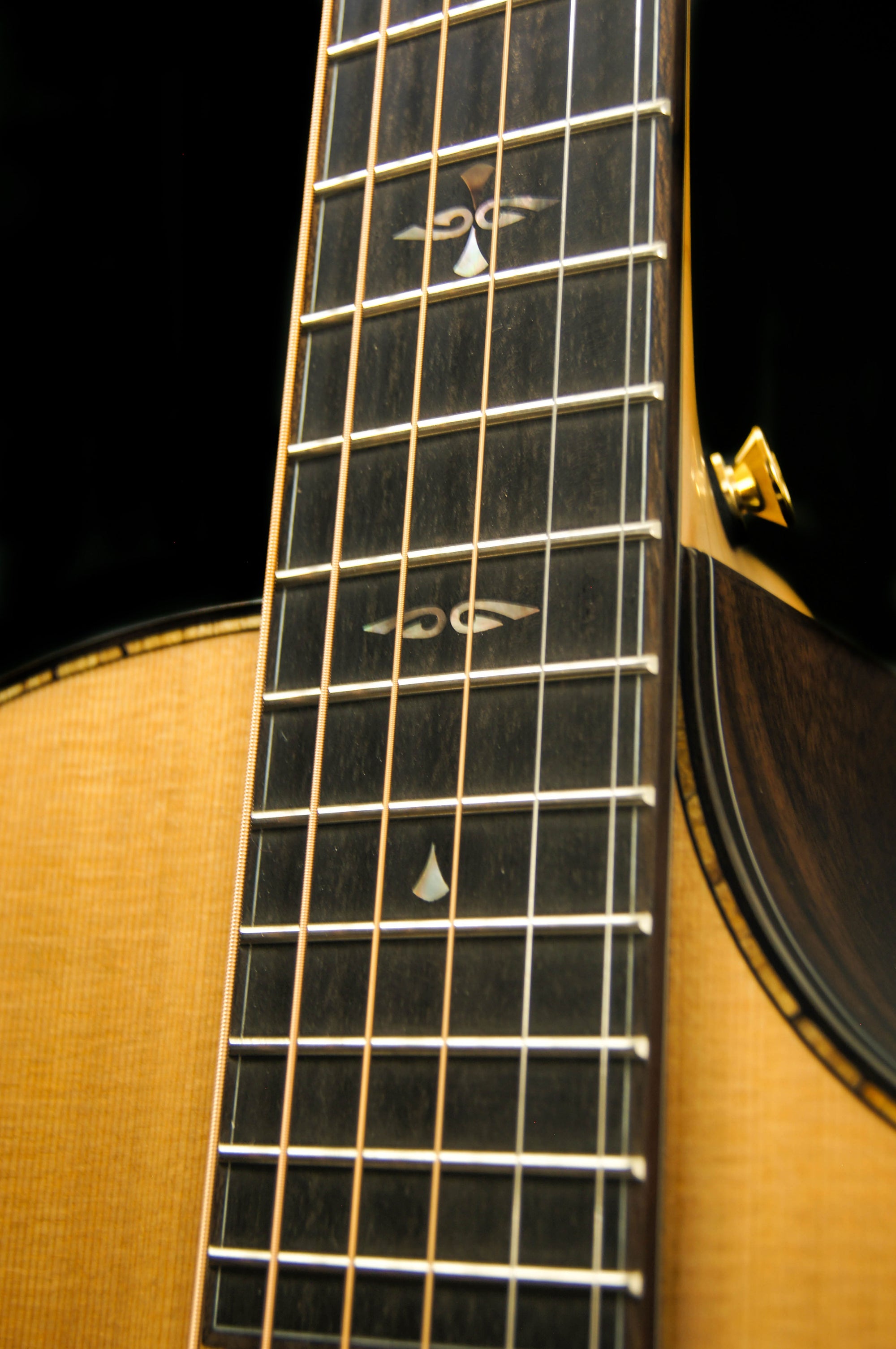 Breedlove Custom Built Concert CE Sunken Cedar/Ziricote Acoustic Electric Guitar