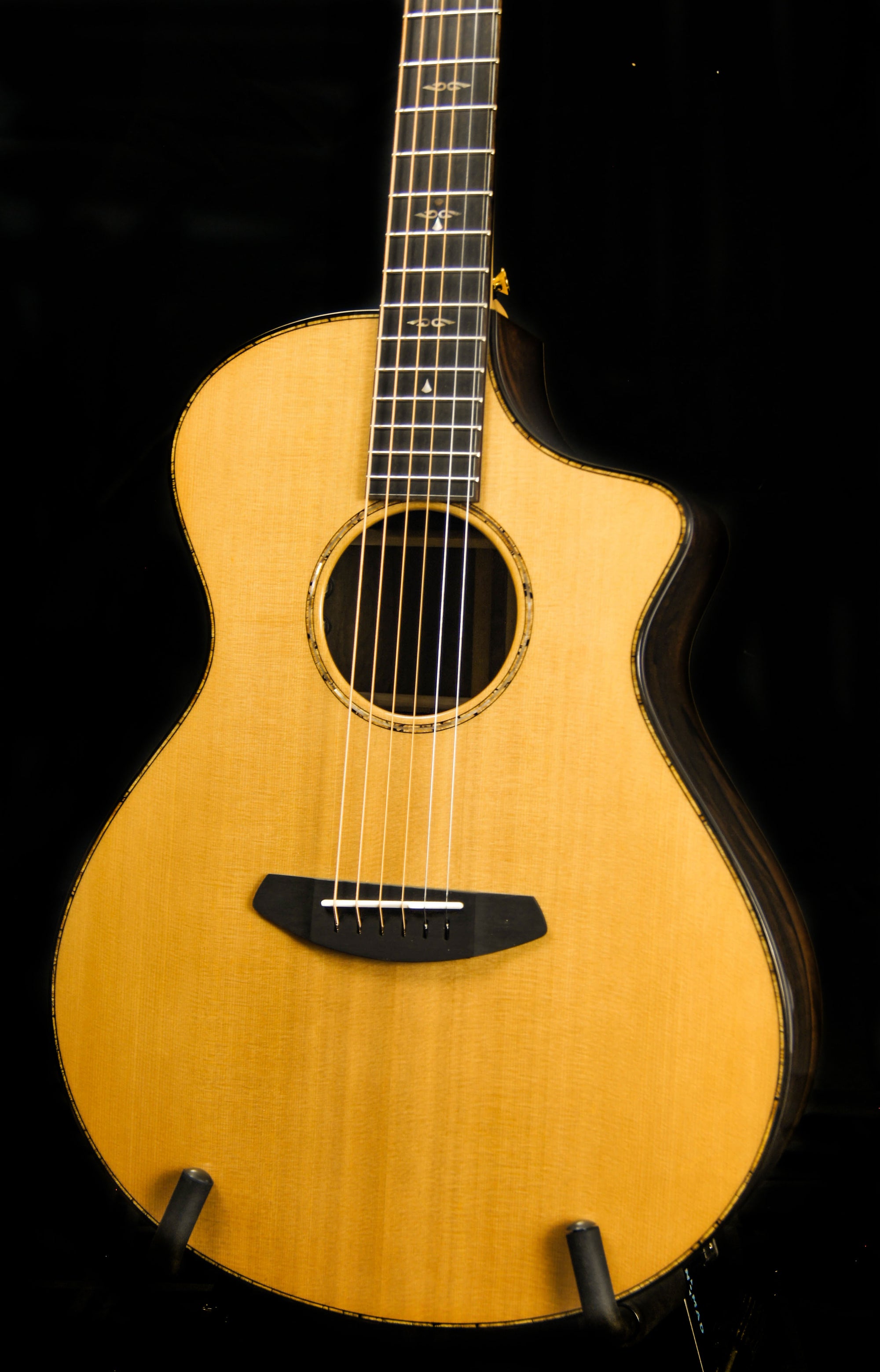 Breedlove Custom Built Concert CE Sunken Cedar/Ziricote Acoustic Electric Guitar