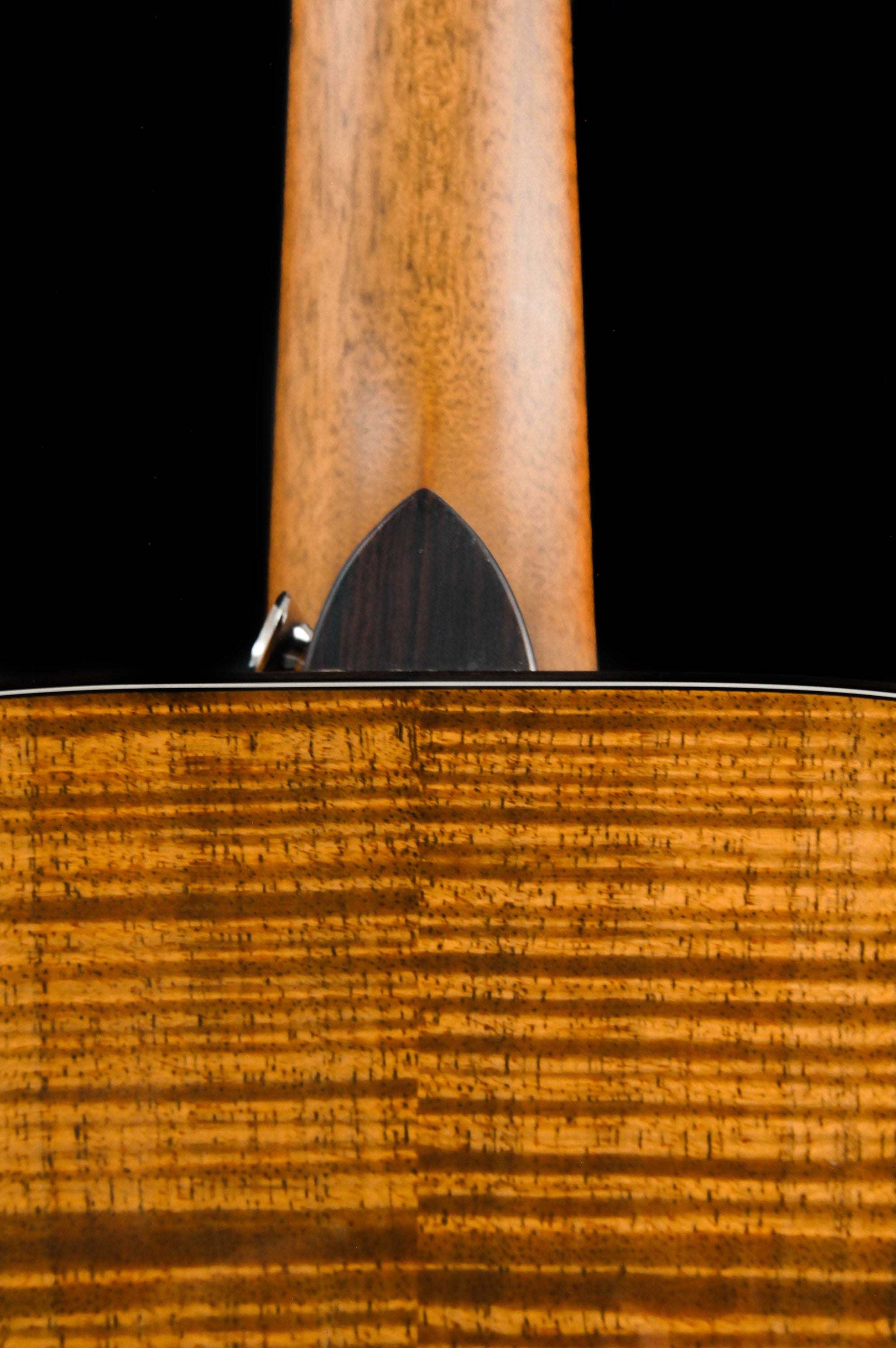 Breedlove Masterclass Custom Concert Bearclaw Spruce/Koa Acoustic Guitar