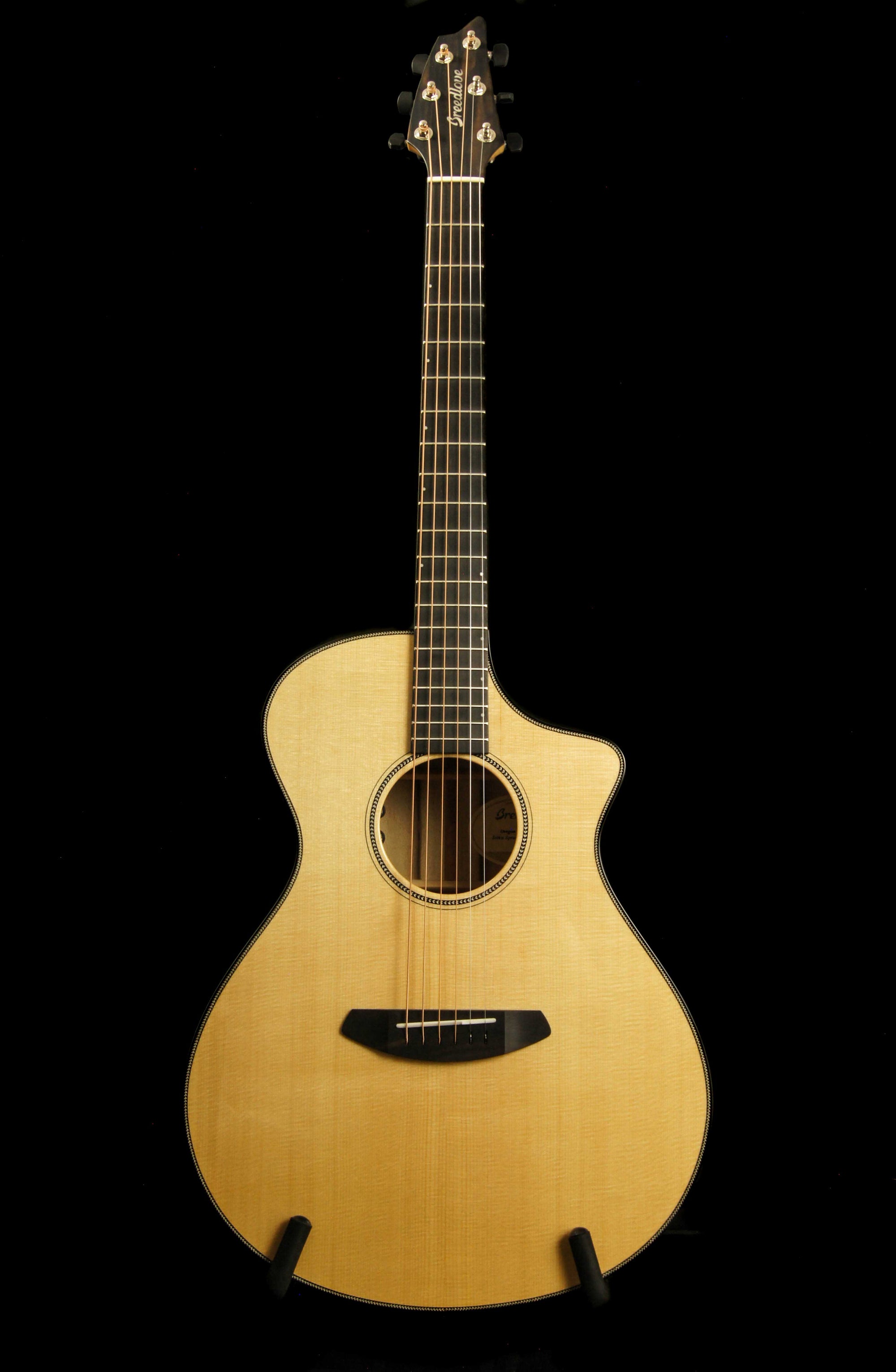 Breedlove Oregon Concert CE Sitka Spruce/Myrtlewood Acoustic Electric Guitar