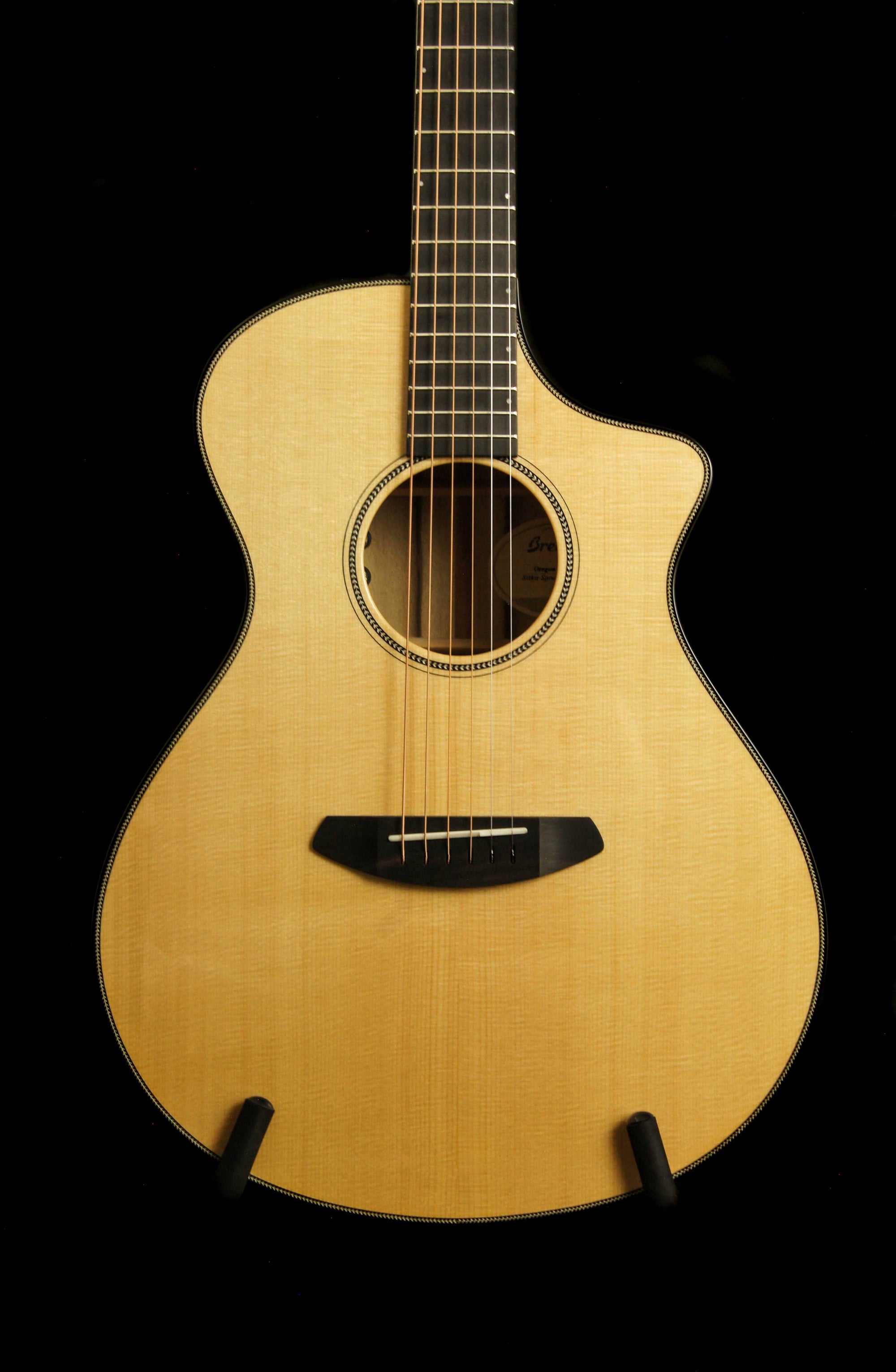 Breedlove Oregon Concert CE Sitka Spruce/Myrtlewood Acoustic Electric Guitar