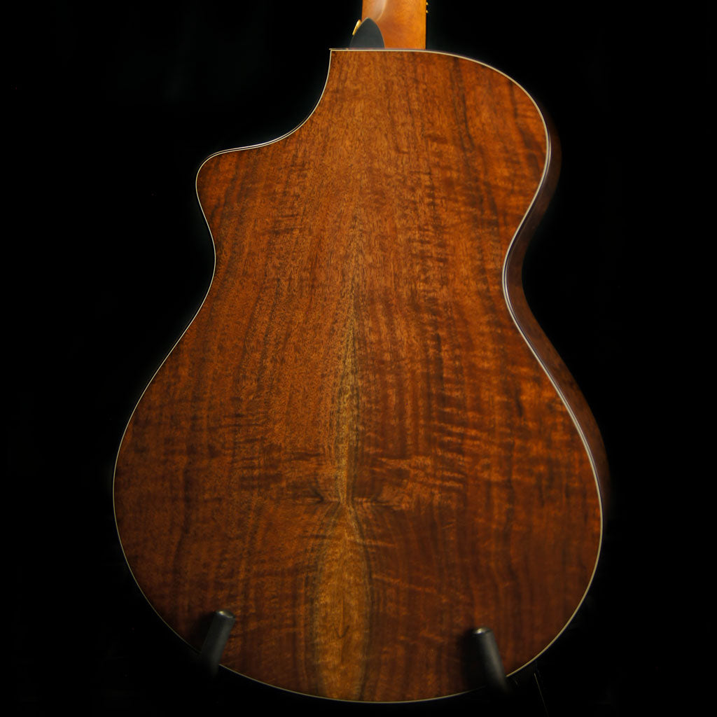 Breedlove Premier Concert Cutaway w/Solid Port Orford Cedar Top and Solid Walnut Back and Sides in Cognac Burst