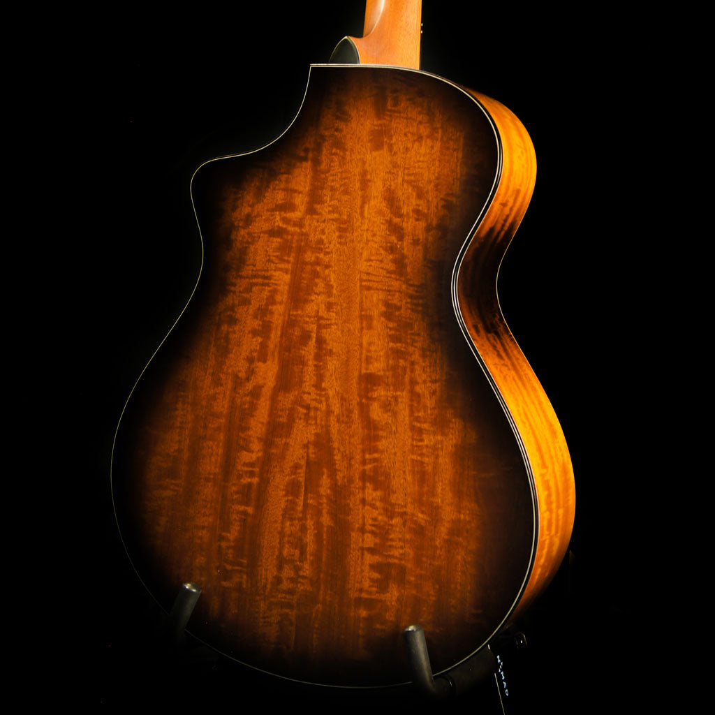 Breedlove Premier Concert CE Limited Run w/Solid Sitka Spruce Top and Figured Mahogany Back and Sides in Walnut Burst