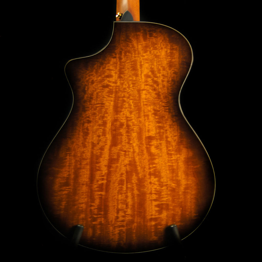 Breedlove Premier Concert CE Limited Run w/Solid Sitka Spruce Top and Figured Mahogany Back and Sides in Walnut Burst