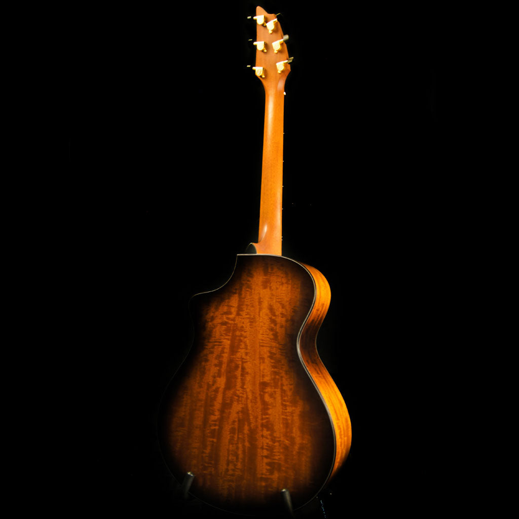 Breedlove Premier Concert CE Limited Run w/Solid Sitka Spruce Top and Figured Mahogany Back and Sides in Walnut Burst