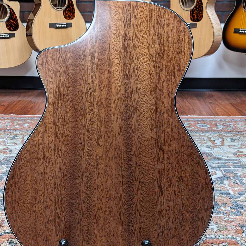 B Stock Breedlove Wildwood Concert Satin CE Acoustic Guitar - Mahogany Stain