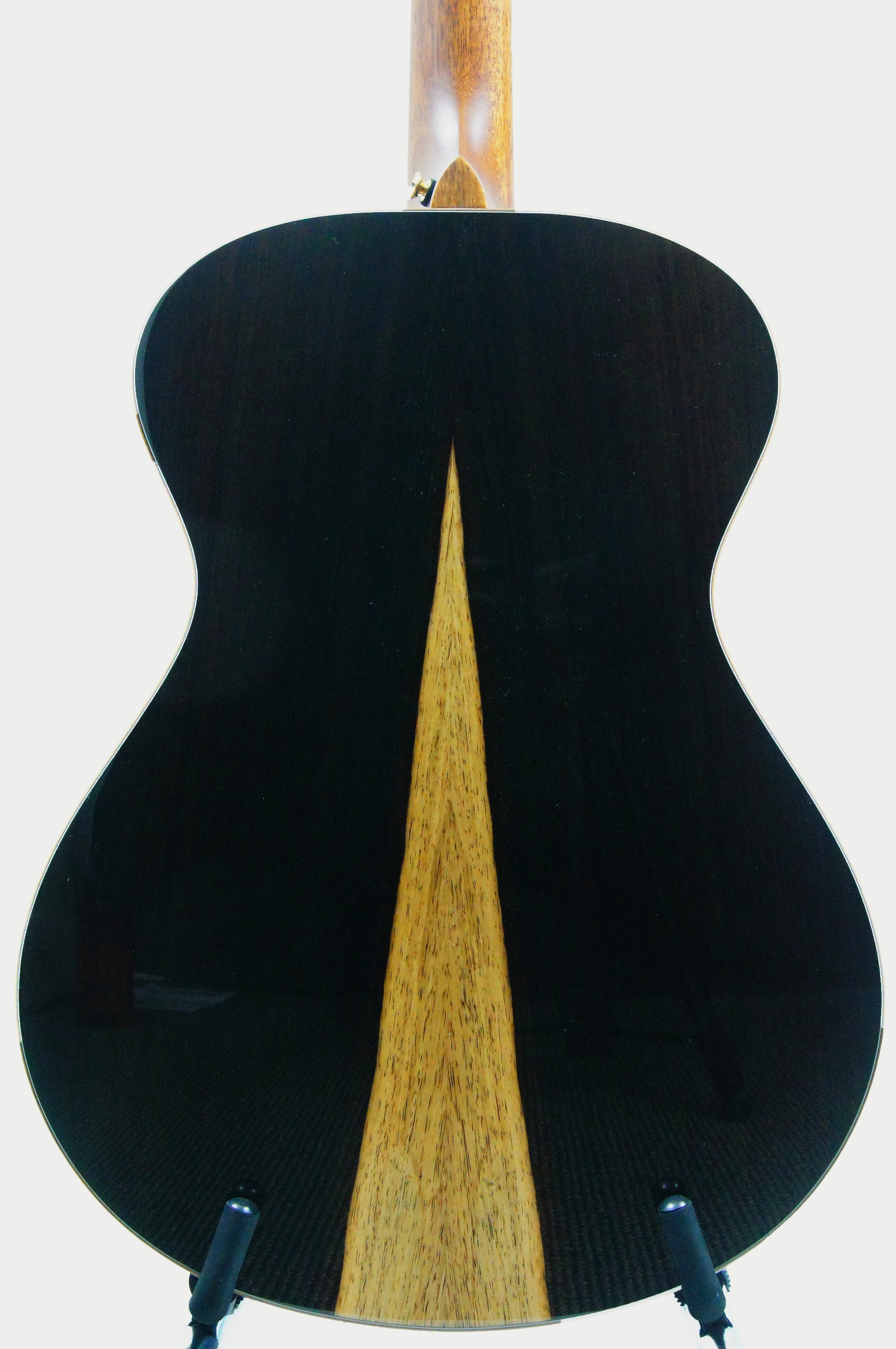 Breedlove Masterclass Brazilian Concerto w/Bearclaw Top