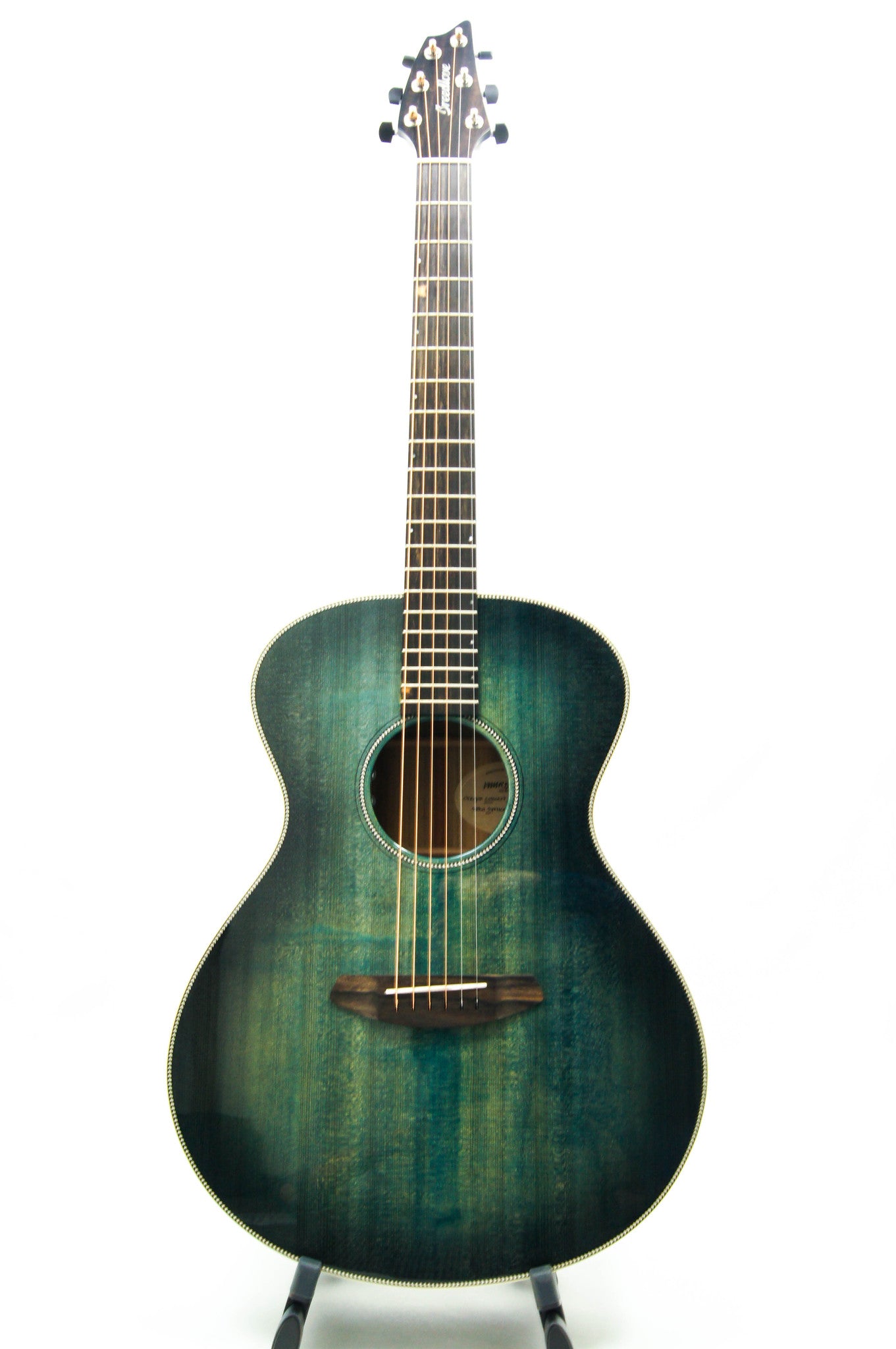 Breedlove Oregon Concert Rogue Acoustic Electric Guitar