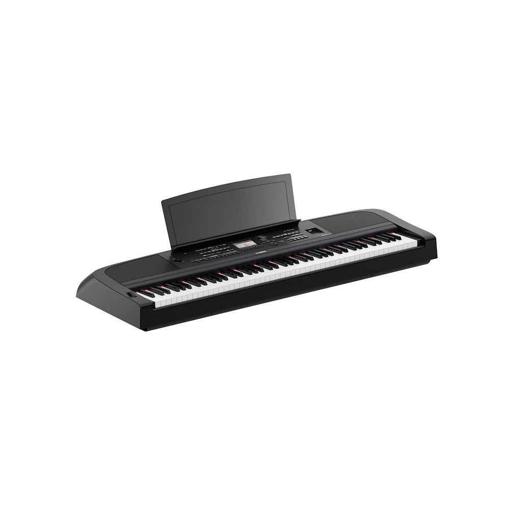 Yamaha DGX670 88-Key Weighted Action Digital Piano in Black
