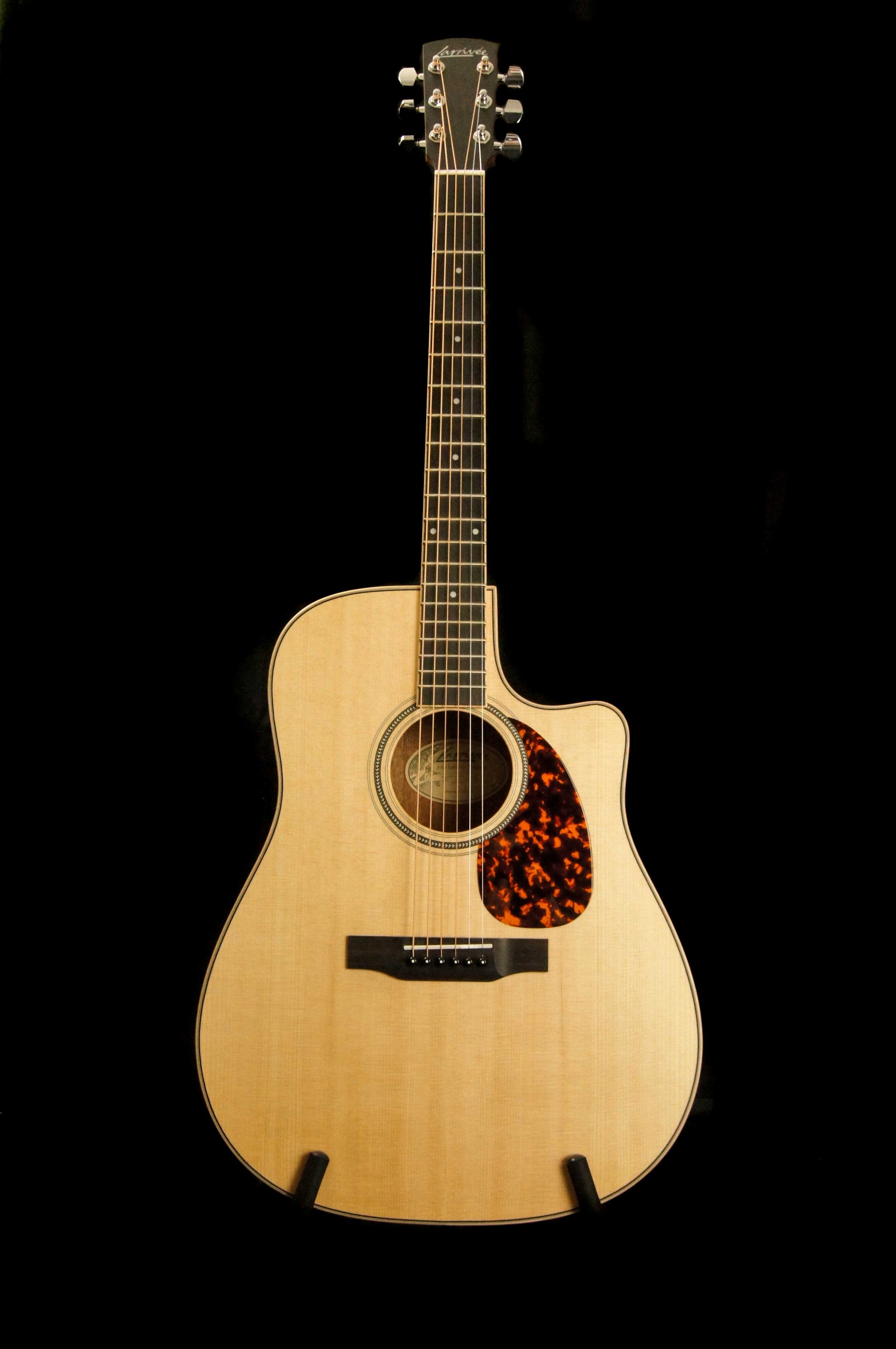 Larrivee DV-03 Sitka Spruce/Mahogany Dreadnought Acoustic Guitar