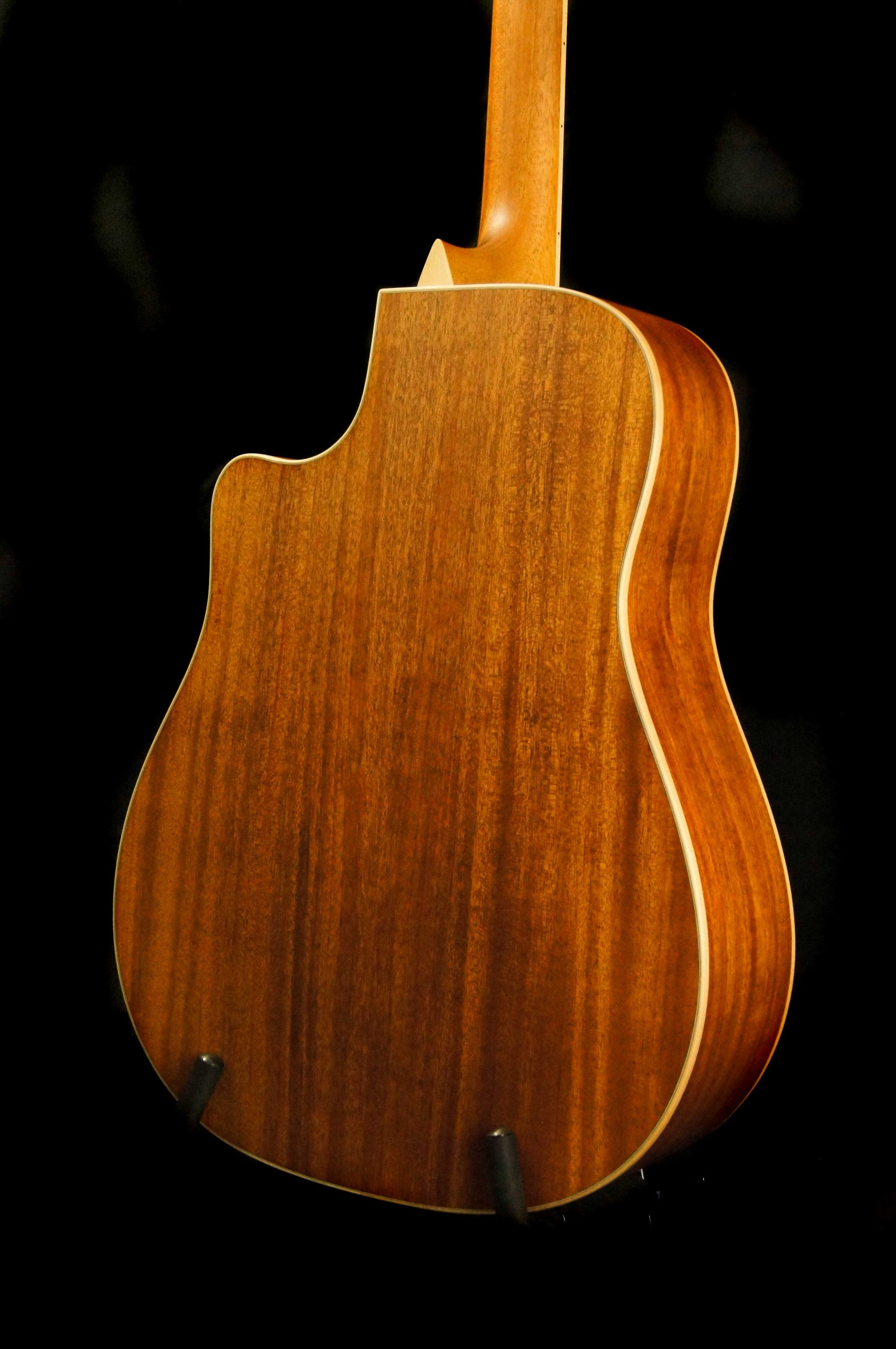 Larrivee DV-03 Sitka Spruce/Mahogany Dreadnought Acoustic Guitar