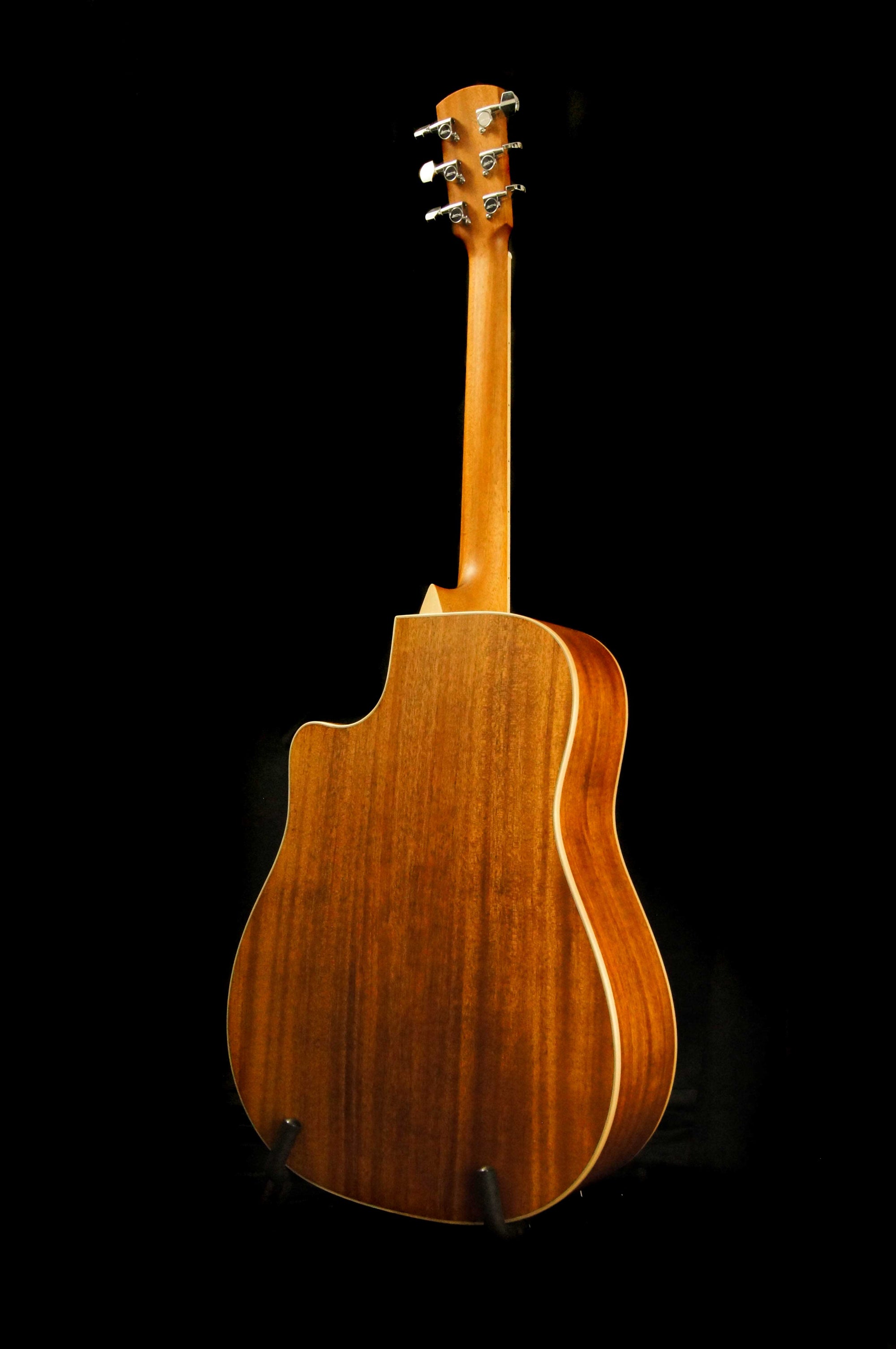 Larrivee DV-03 Sitka Spruce/Mahogany Dreadnought Acoustic Guitar