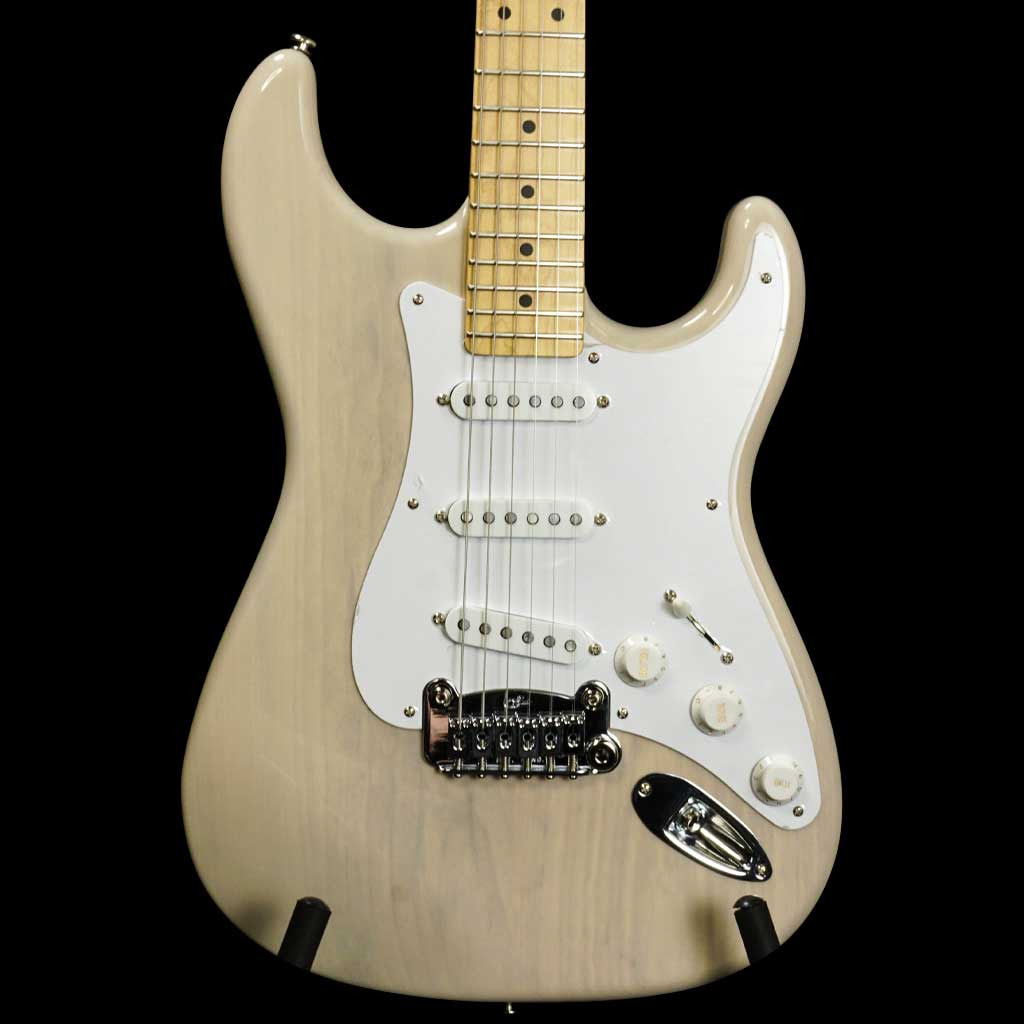 G&L Fullerton Deluxe Legacy Electric Guitar in Blonde