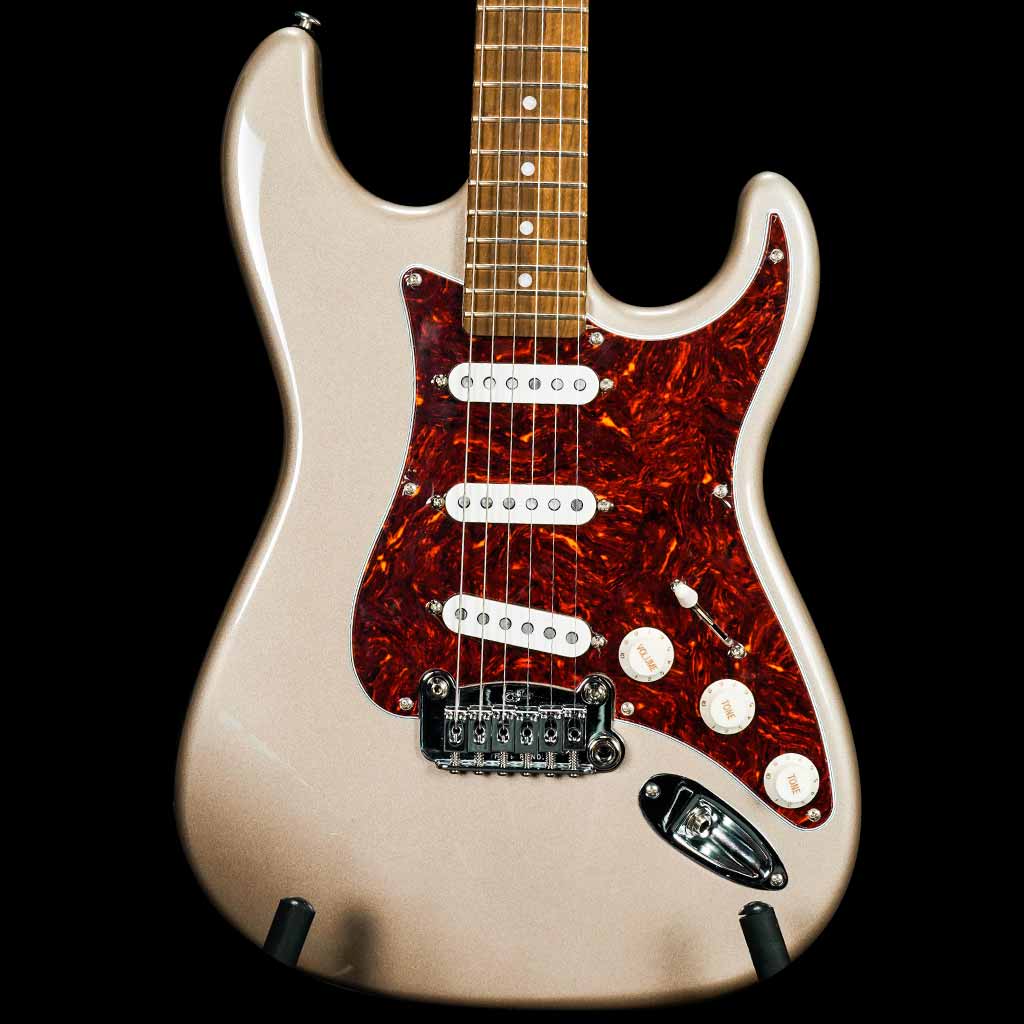 G&L Fullerton Deluxe Legacy - Shoreline Gold