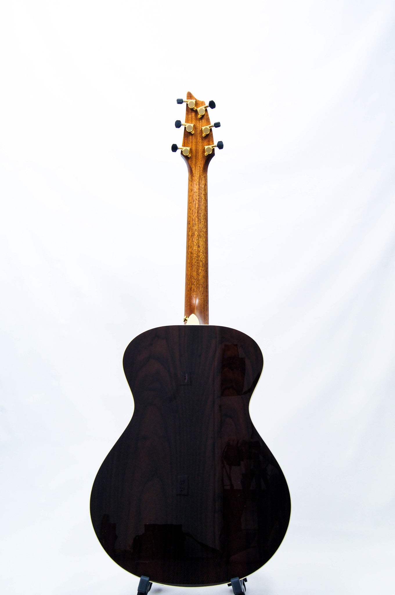 Breedlove Journey Concert Acoustic Electric Guitar