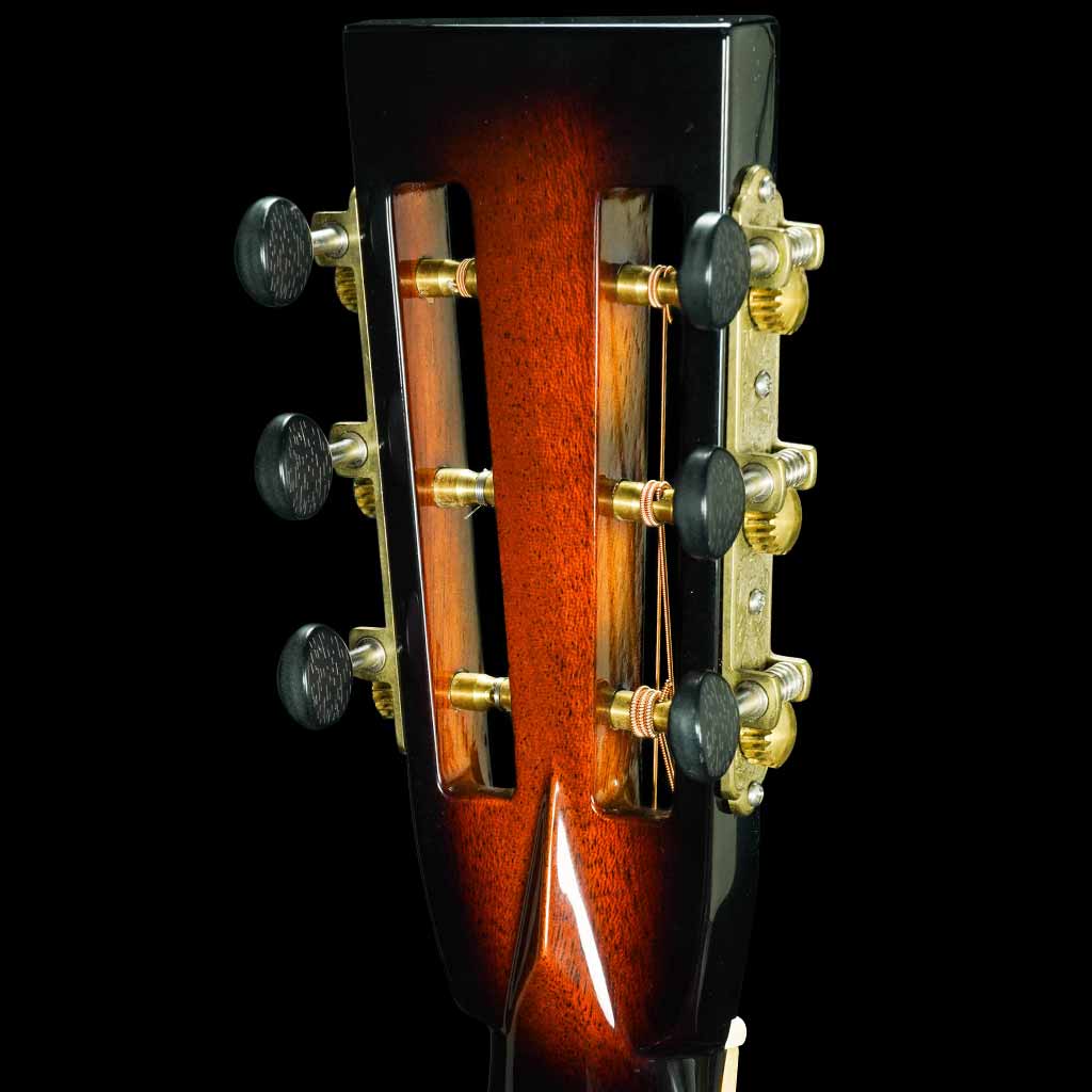 Larrivee 000-50 Mahogany Traditional Series Acoustic Guitar - Full Tobacco Sunburst