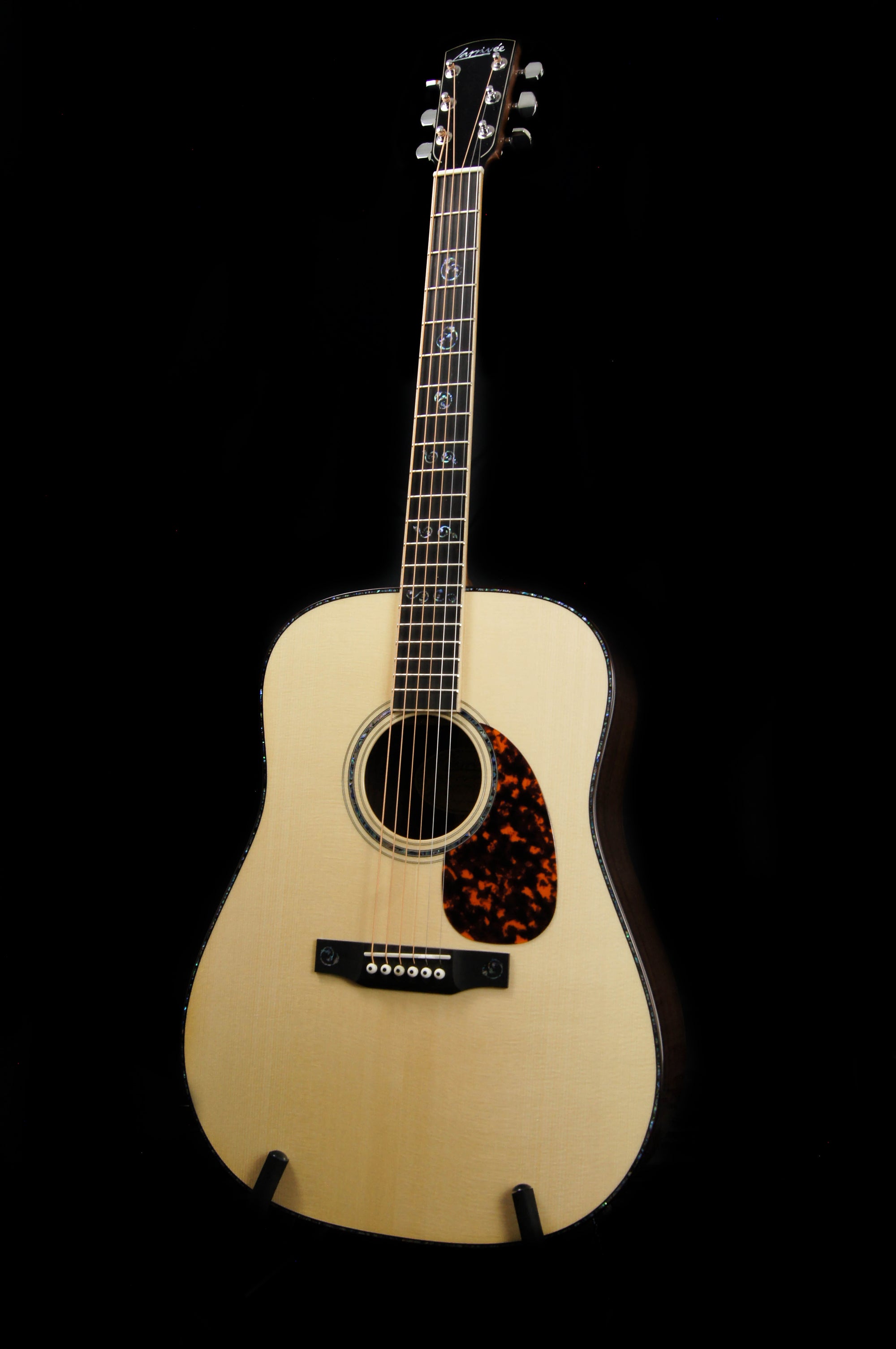 Larrivee D-10 Moon Spruce Top Rosewood Back and Sides Deluxe Series Acoustic Guitar