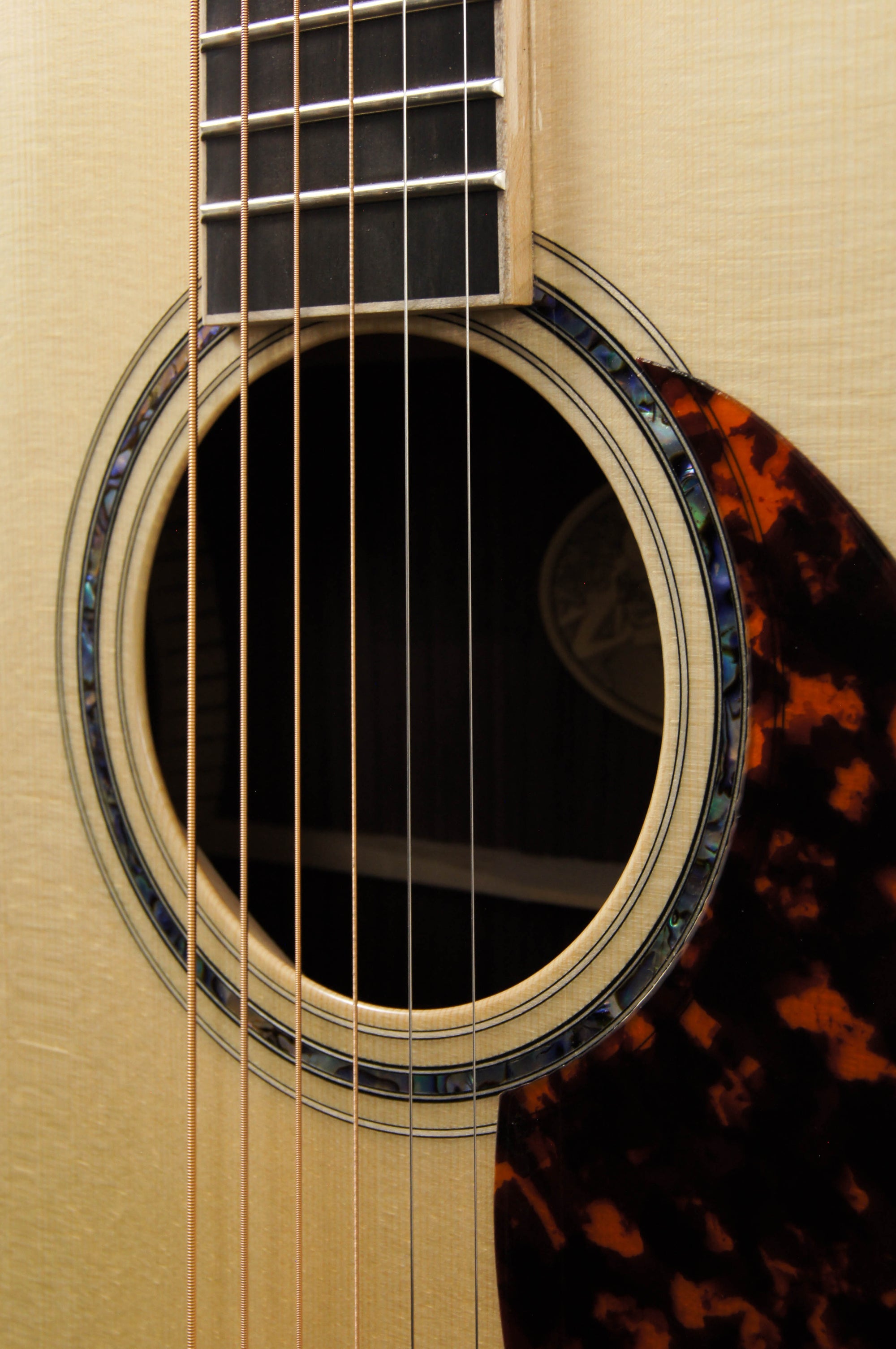 Larrivee D-10 Moon Spruce Top Rosewood Back and Sides Deluxe Series Acoustic Guitar