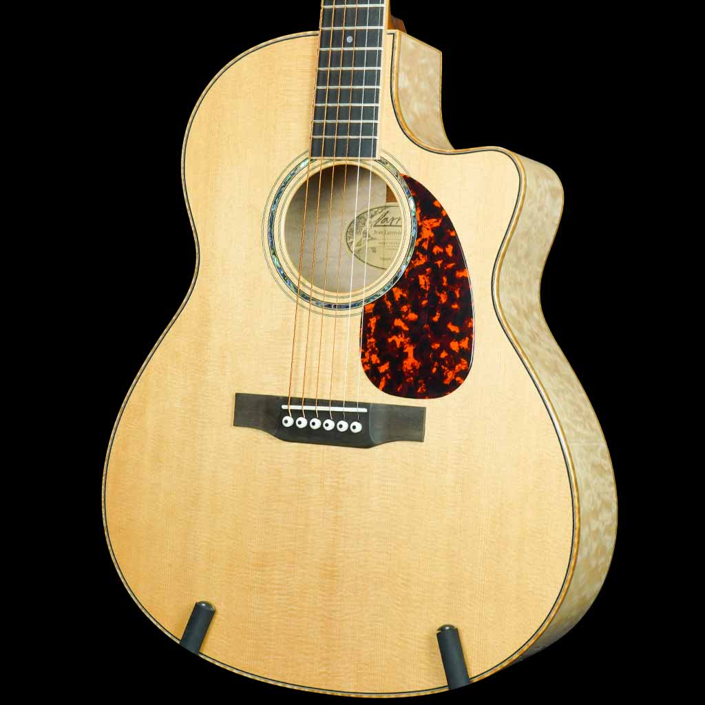 Larrivee LV-09 Artist Series Acoustic Guitar with Quilt Maple Back and Sides