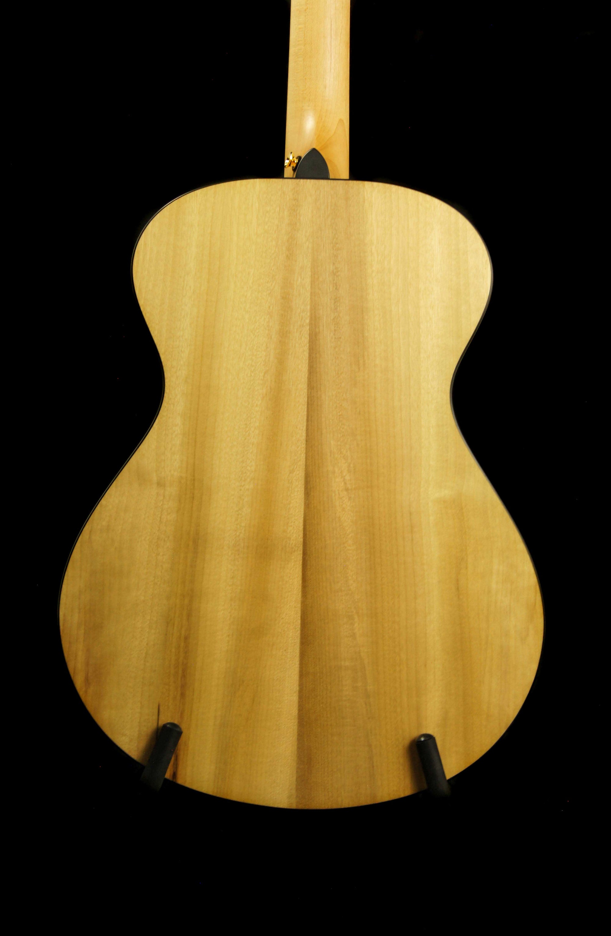 Breedlove Oregon Concert All Myrtlewood Acoustic Guitar with Electronics