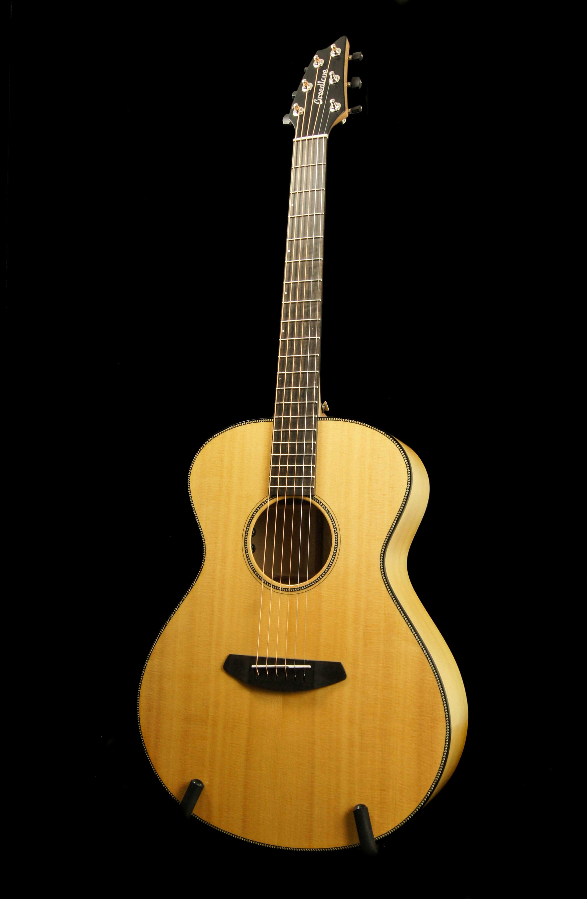 Breedlove Oregon Concert Sitka Spruce/Myrtlewood Acoustic Electric Guitar - Includes Case