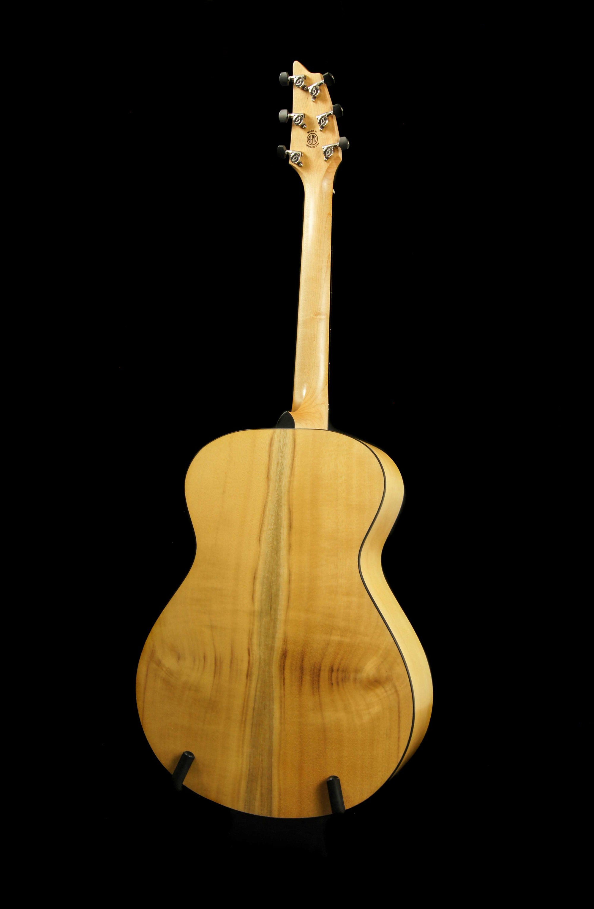 Breedlove Oregon Concert Sitka Spruce/Myrtlewood Acoustic Electric Guitar - Includes Case